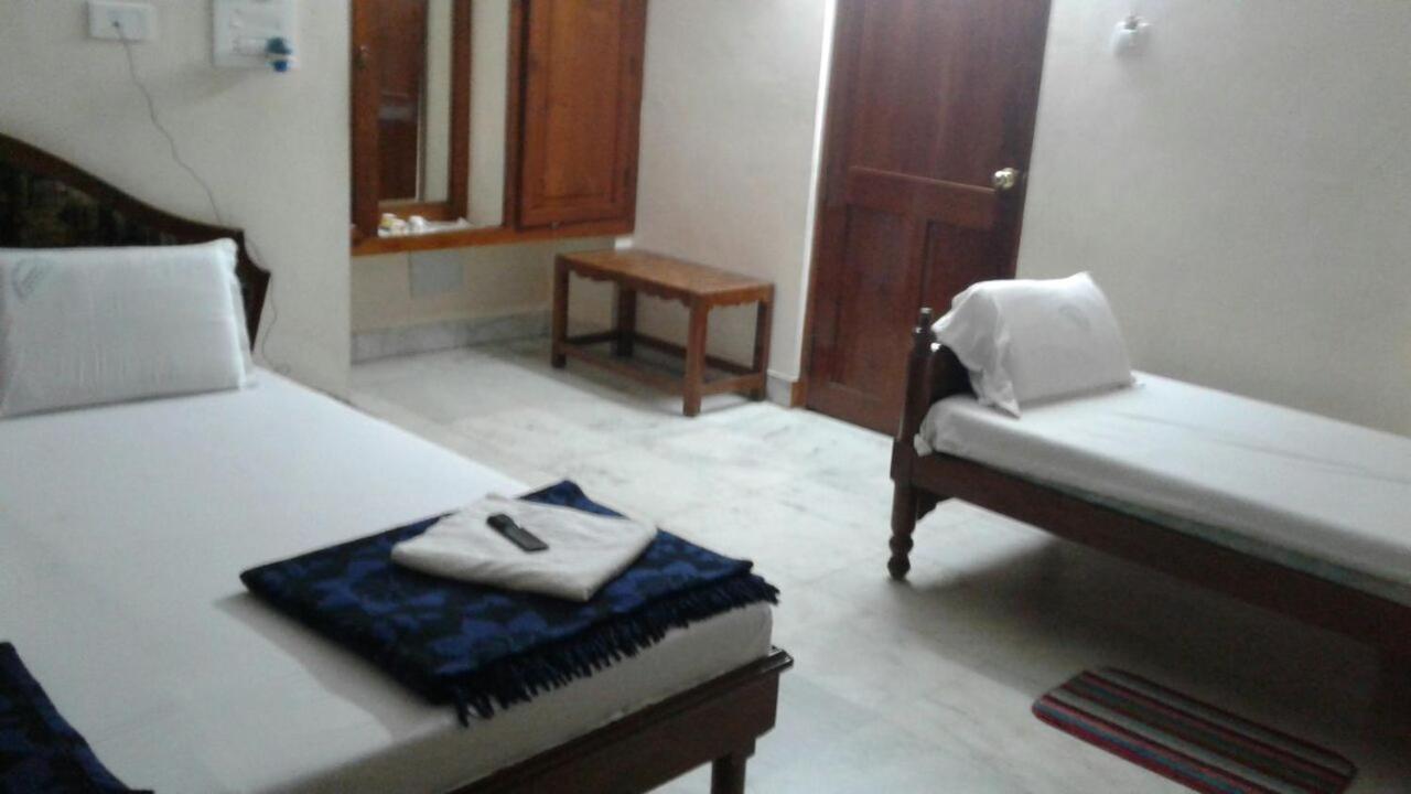 Hotel Geethanjali Residency Bhadrachalam Exterior photo