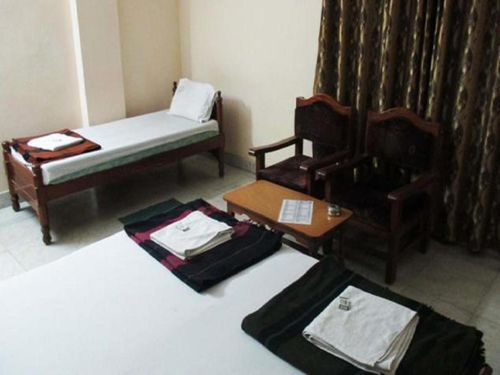 Hotel Geethanjali Residency Bhadrachalam Exterior photo